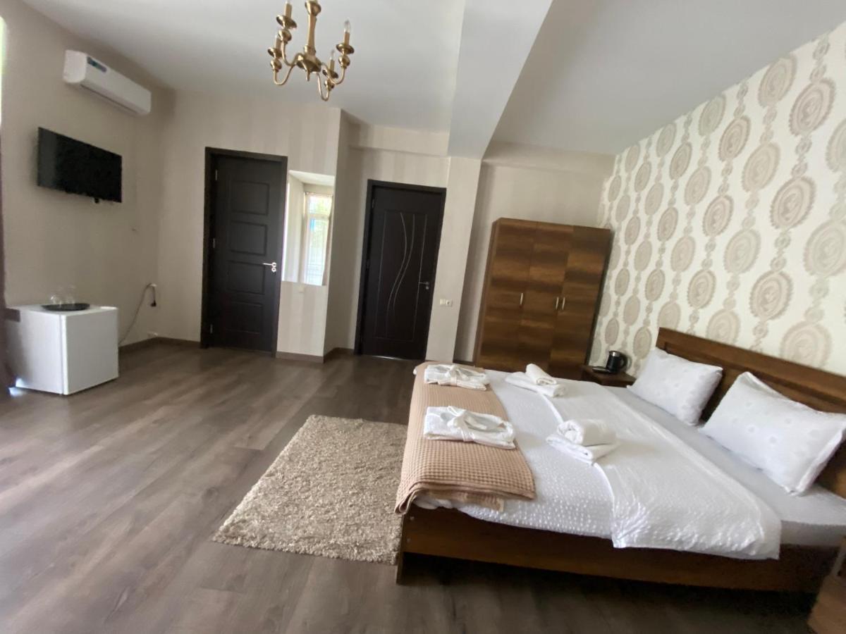 Borjomi Central Hotel Luaran gambar